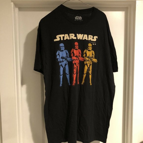 Star Wars Episode 9 Men's Large T-Shirt Multi-Colored Stormtrooper NWT - Picture 2 of 5